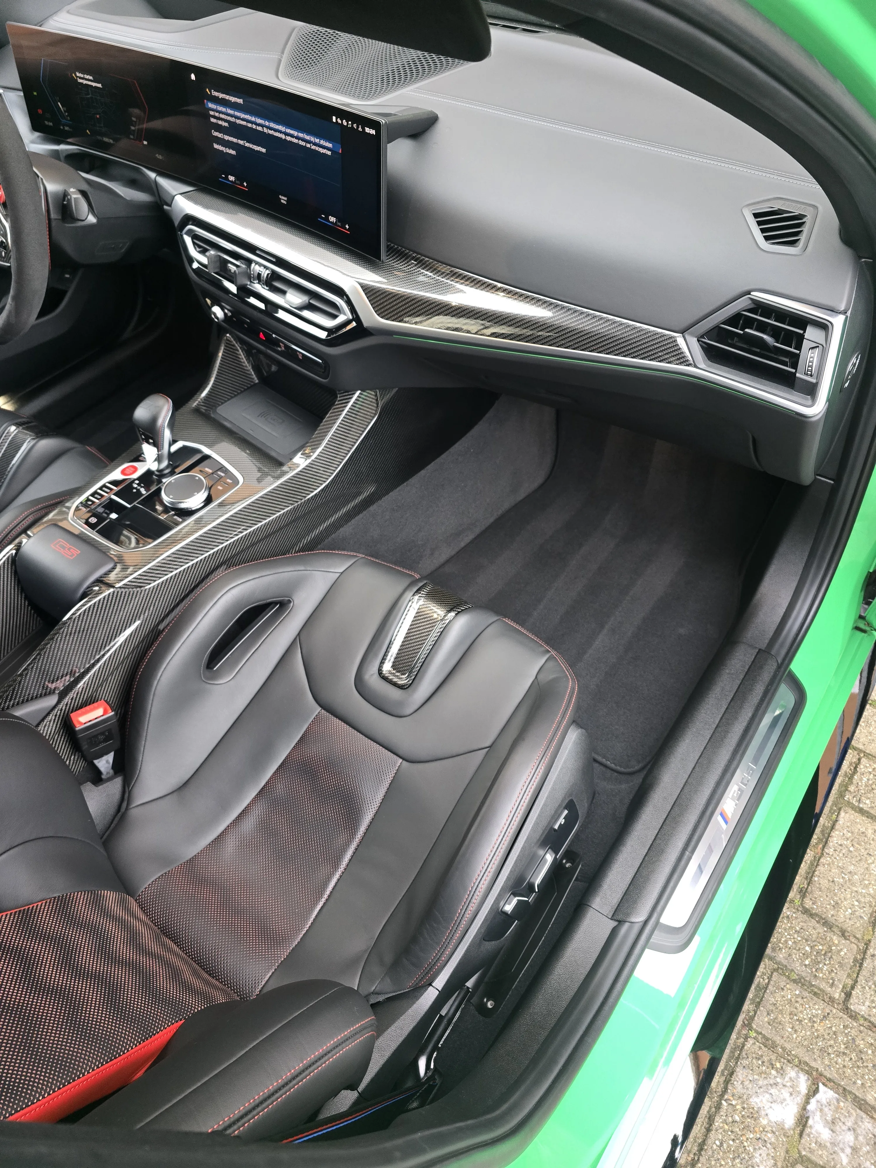 BMW M3 CS interieur detail na reiniging